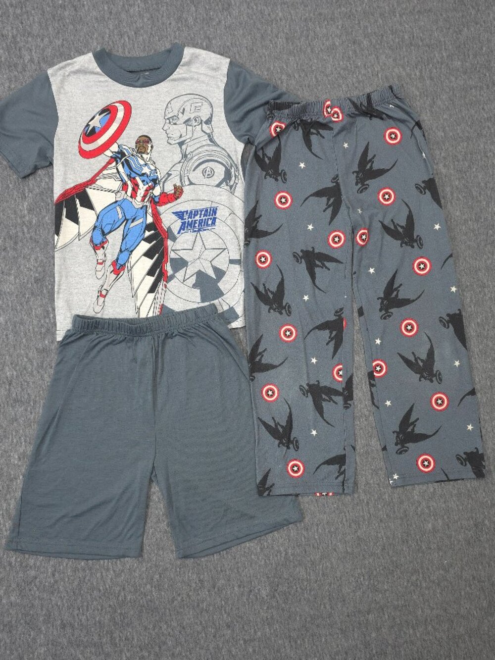 Marvel Captain America Sam Wilson Boys Pajamas 3 Piece Set Size 6/7
